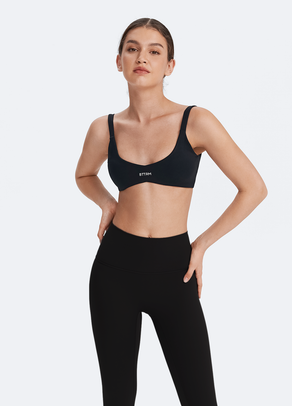 
                Reggiseno sportivo aderente
              