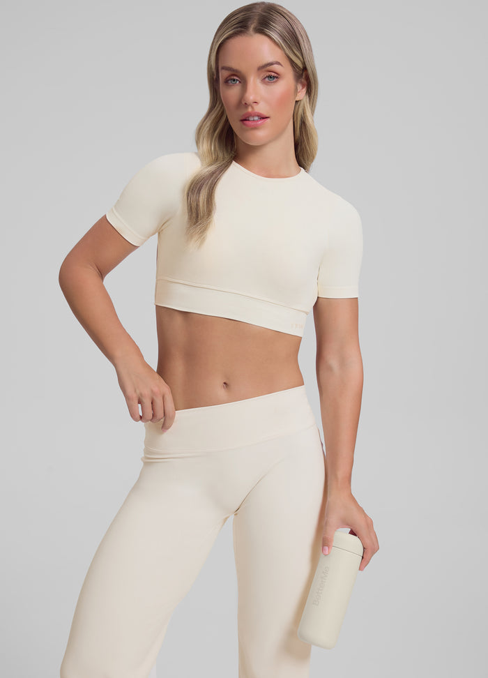 Ultrasculpt Crew Neckline Backless Removable Bra Cups Seamless Crop Top