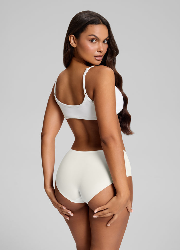 Seamless Mid-Rise Boyshort