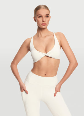 
                Twist Front Top
              
