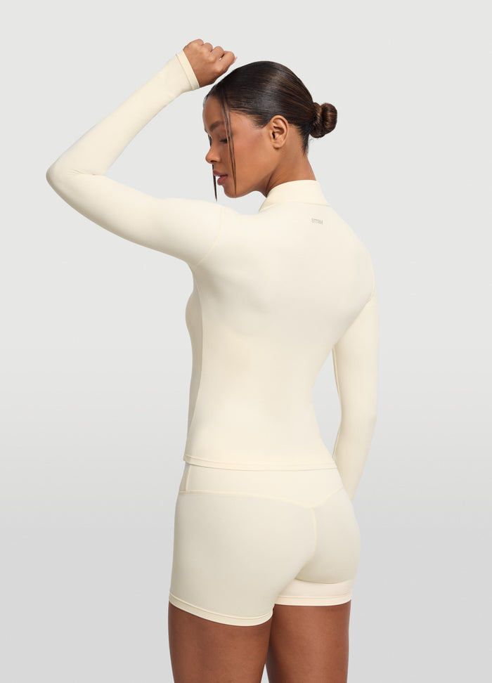 Sleek Zip-Up Long Sleeve Jacket